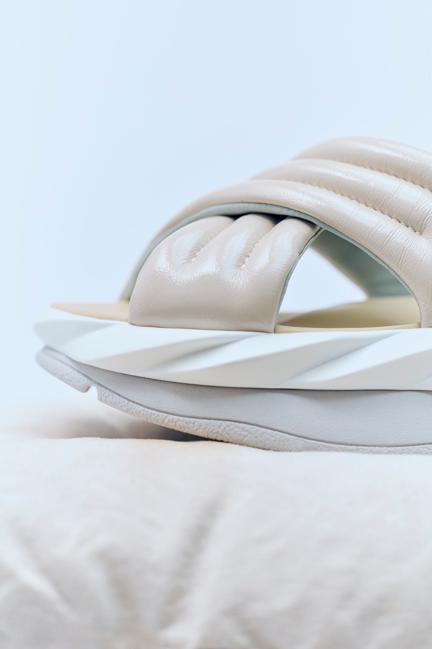 MELLOW MOA IVORY | Slingback platform sandals for women